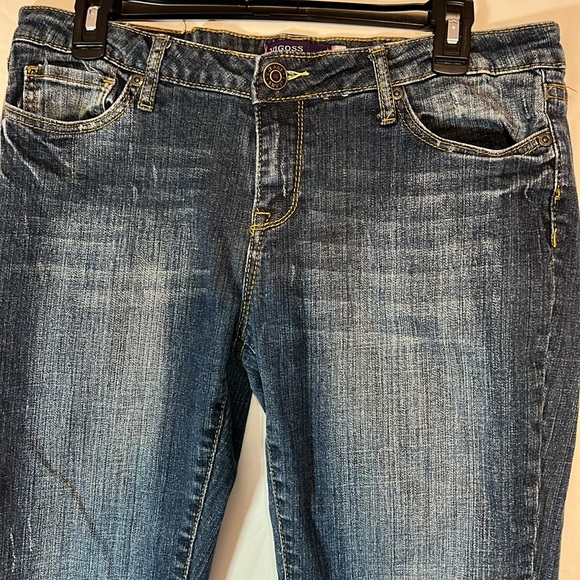 VIGOSS Slightly Weathered Straight Leg Blue Jeans - Picture 2 of 6